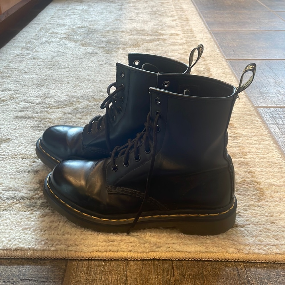 Dr Martens 1460 8 eyelet boot